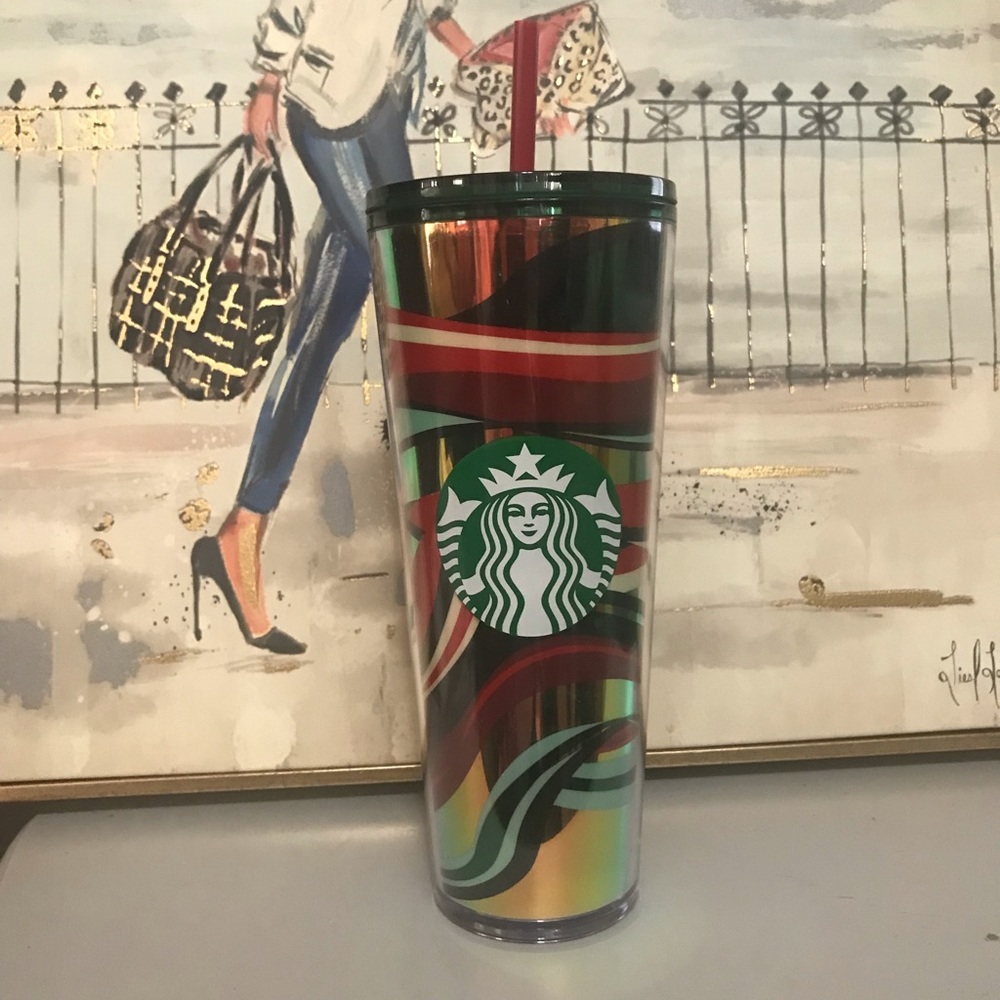 24oz cup iconic Starbucks logo and design